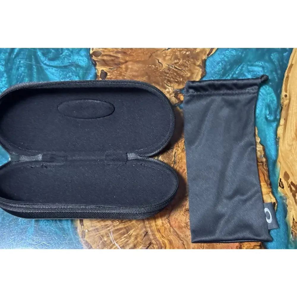 Oakley vault sunglass